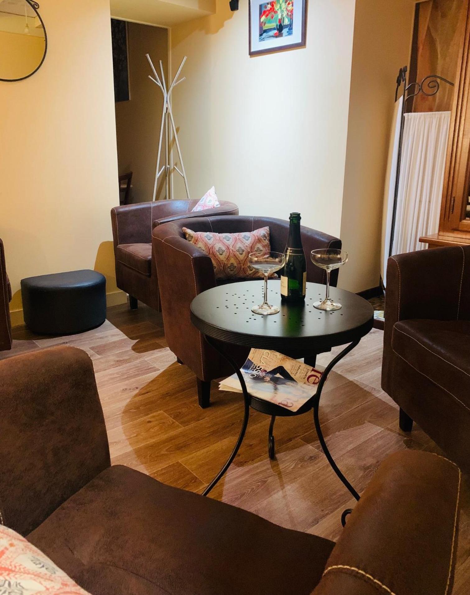 בליי Auberge Du Porche מראה חיצוני תמונה